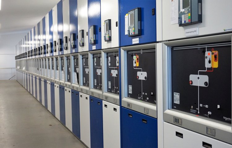 Die neue Schaltanlage der Stadtwerke am Grenzweg ist im Spätsommer letzten Jahres in Betrieb gegangen. In diesem Jahr beginnt die Erneuerung der nächsten Anlage. 